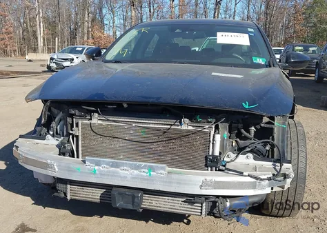 2018 Honda Accord Lx z USA, uszkodzony, nr VIN 1HGCV1F1XJA120213